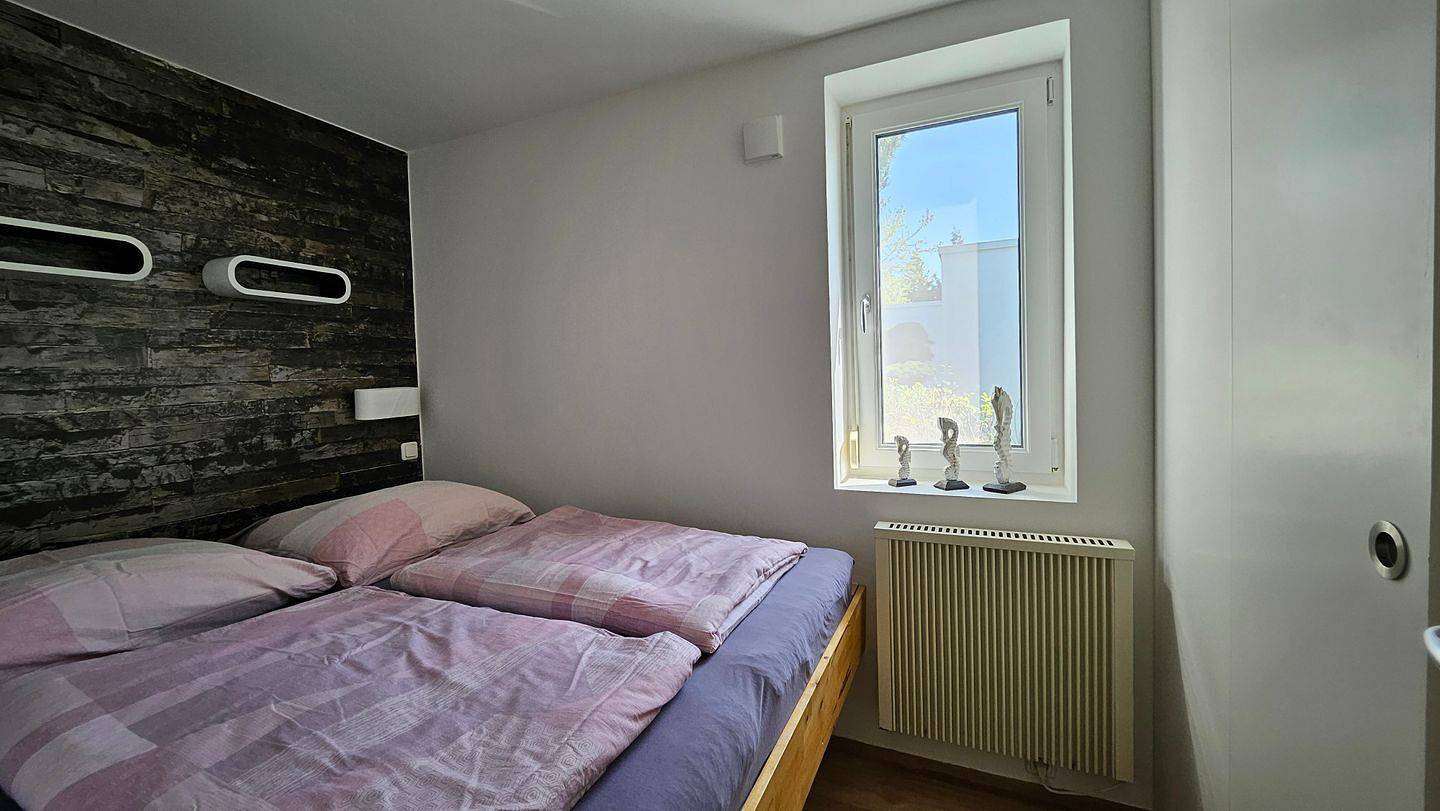 Stilvolles Ferienhaus nahe Ostseestrand mit Terrasse und Kamin in Diedrichshagen in Warnemünde Strand, Rostock