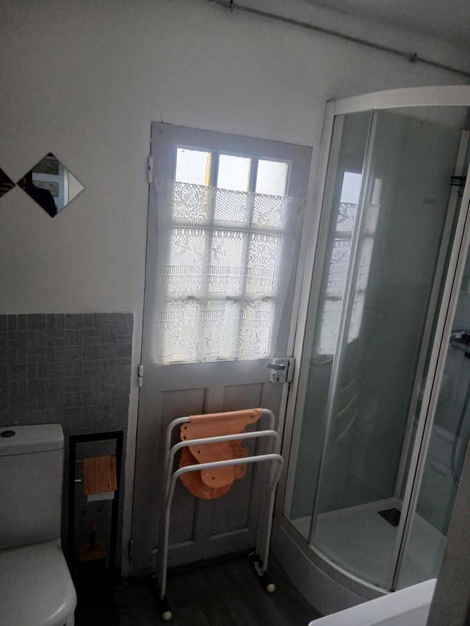 Appartement entier, One-Bedroom Apartment in Maimbeville, Oise