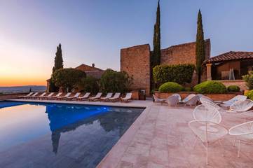 Hôtel pour 2 personnes, avec jardin ainsi que jacuzzi et piscine à Castillon-du-Gard