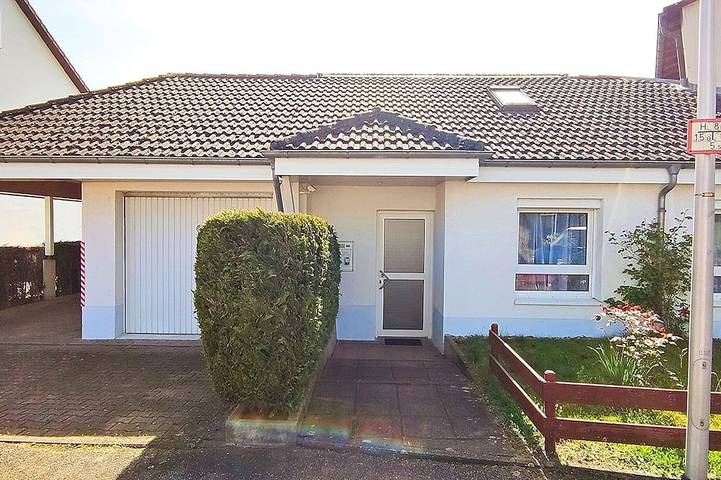 Ferienhaus für 4 Personen, mit Garten in Rastatt