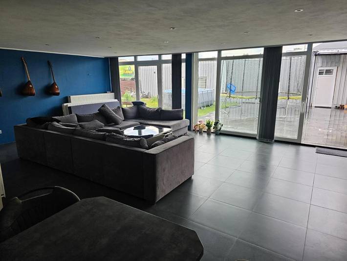 Location de vacances pour 18 personnes, avec terrasse à Soumagne