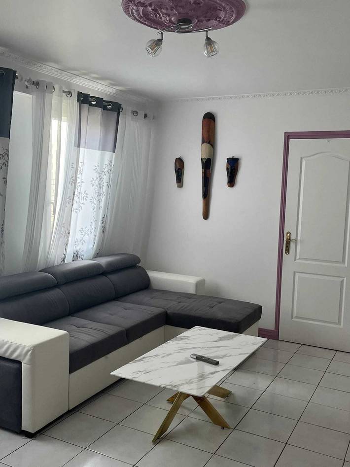 Appartement de vacances pour 8 personnes à Sarcelles