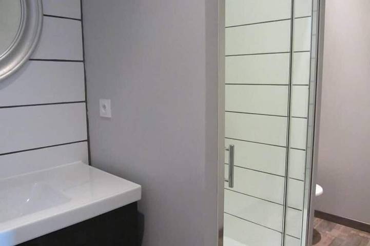 Gîte pour 4 personnes, avec terrasse ainsi que piscine et jardin à Jonquières - 4