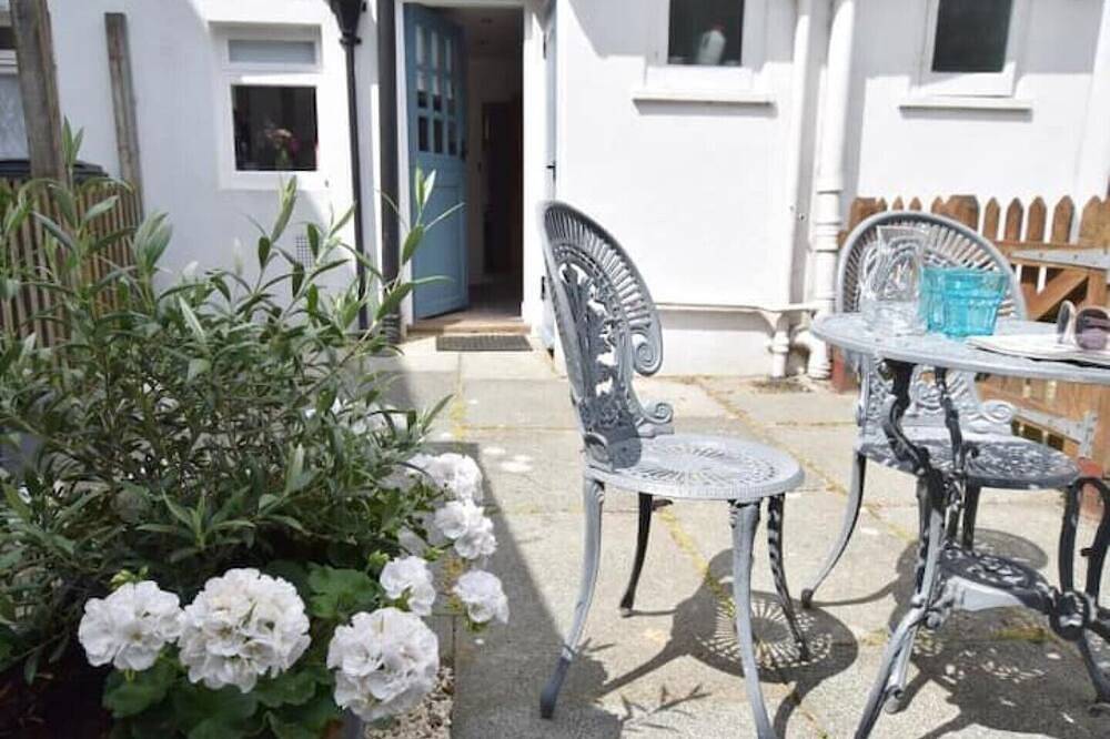 Holiday Home for 2 People in Eastbourne, East Sussex