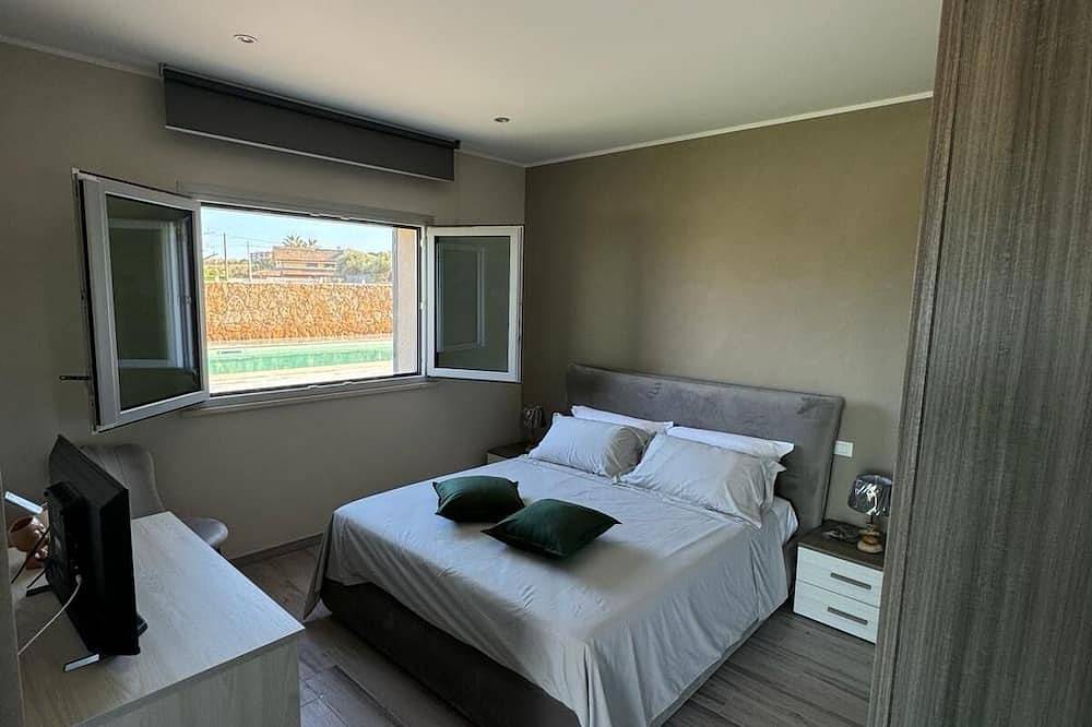 Apartamento entero, Cava Del Mar: comfort and relaxation in a vacation home with bedroom, living room and bathroom. in Augusta (Sicilia), Augusta (Municipio)