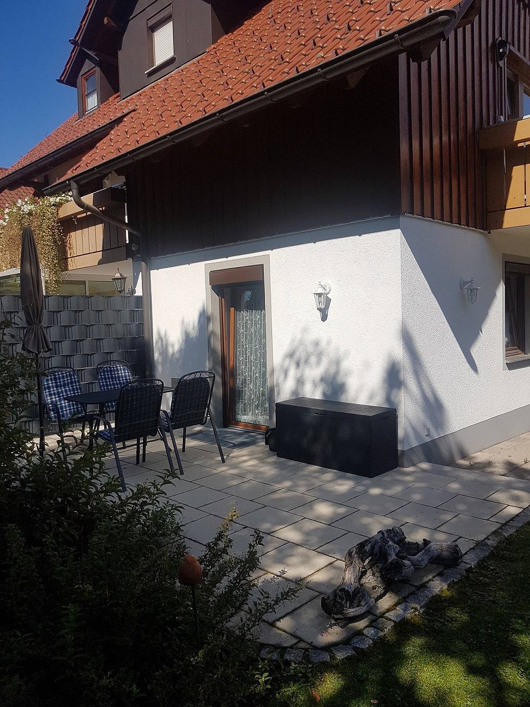 Ganze Wohnung, Ferienwohnung 3, 46m²  mit privater Terrasse, Gemeinschaftsgarten und Wi-Fi in Nonnenhorn, Bayerisch Schwaben