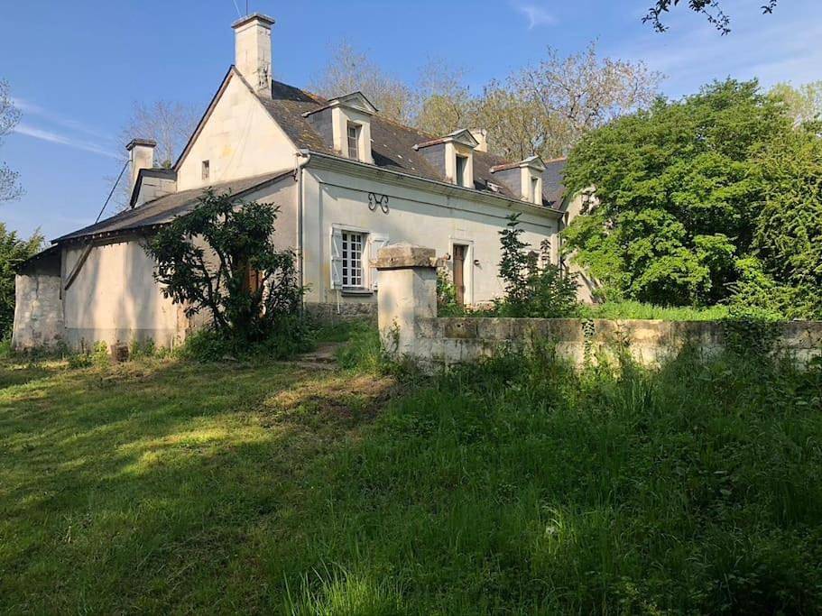 Four-Bedroom House in Gennes-Val-de-Loire, Région de Saumur
