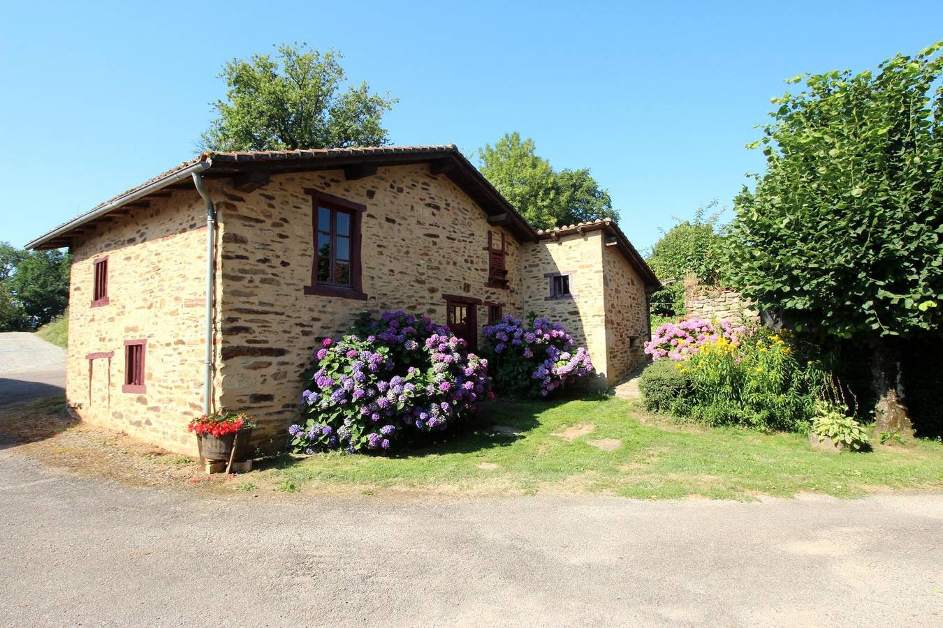 Le bourg in Chaillac-sur-Vienne, Región de Rochechouart