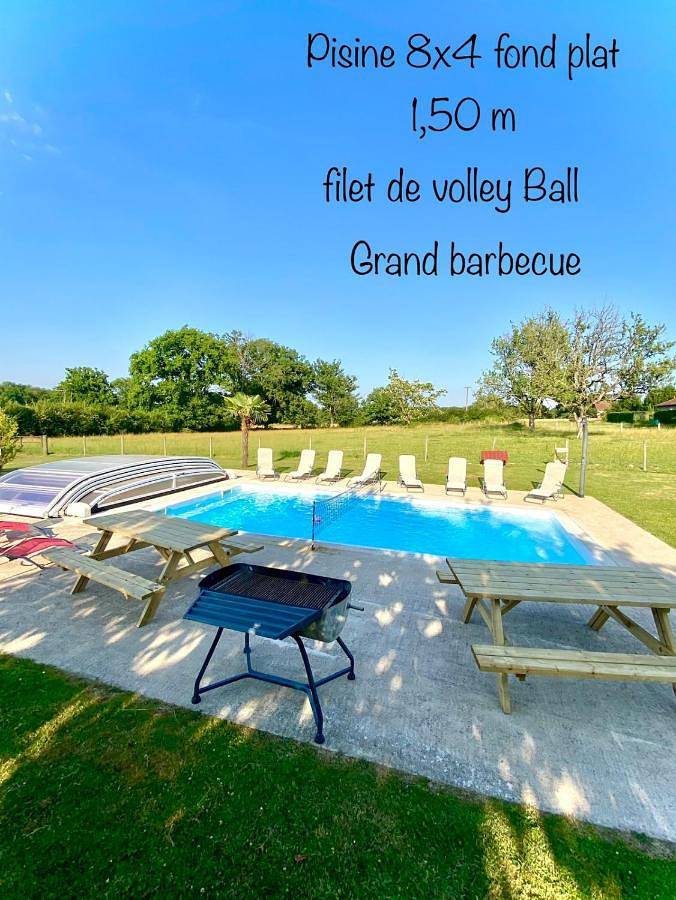 Location de vacances pour 10 personnes, avec terrasse ainsi que piscine et jardin à Paray-le-Frésil - 2