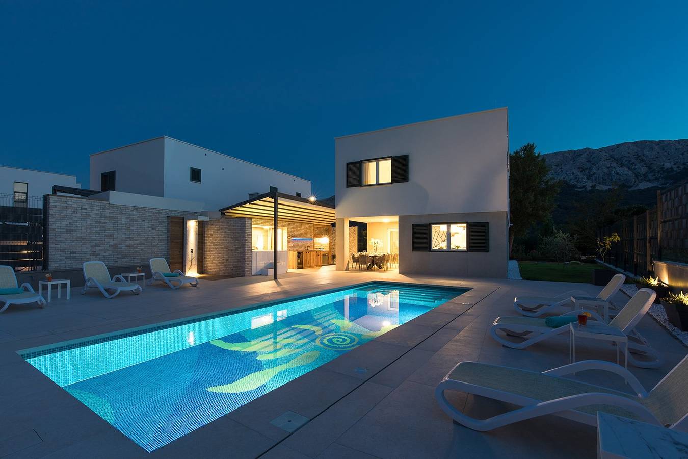 Luxusvilla mit Pool und Whirpool in Baska, Krk