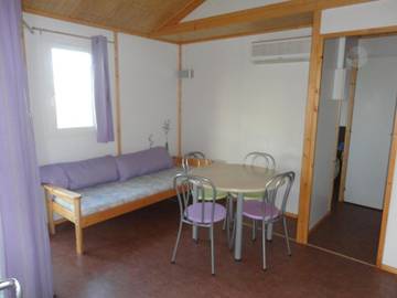 Maison de campagne pour 4 personnes, avec jardin et balcon ainsi que piscine et vue à Castillonnès