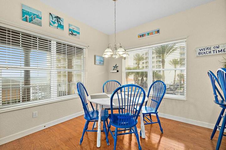 Vacation rental for 12 people, with yard in Ormond Beach