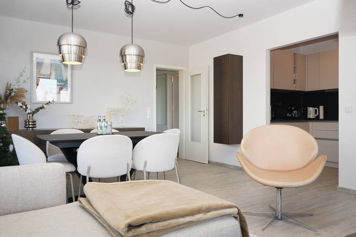 Ferienwohnung für 4 Personen, mit Ausblick und Balkon, kinderfreundlich in Döse - 2