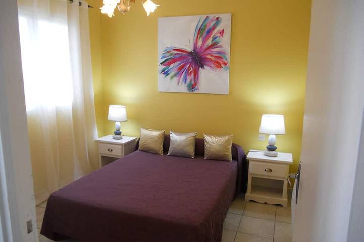 Location de vacances pour 3 personnes, avec jardin et terrasse ainsi que piscine et jacuzzi à Alata - 2