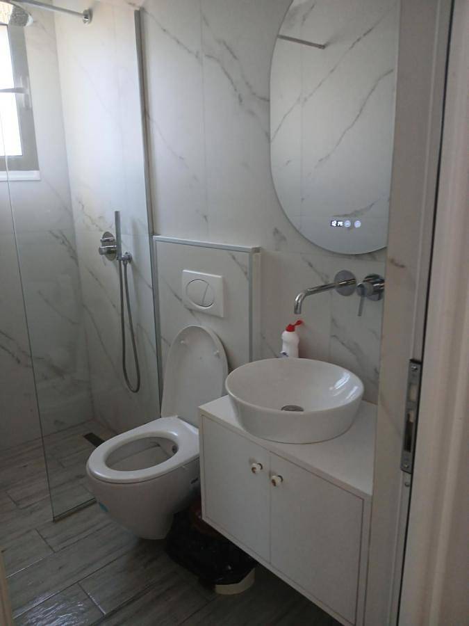 Gîte pour 4 personnes, avec vue et terrasse dans Borsh - 3