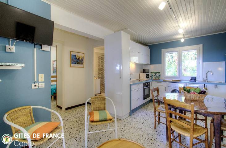 Gîte pour 4 personnes, avec Terrasse ainsi que Jardin et Vue à Sorbo-Ocagnano - 4