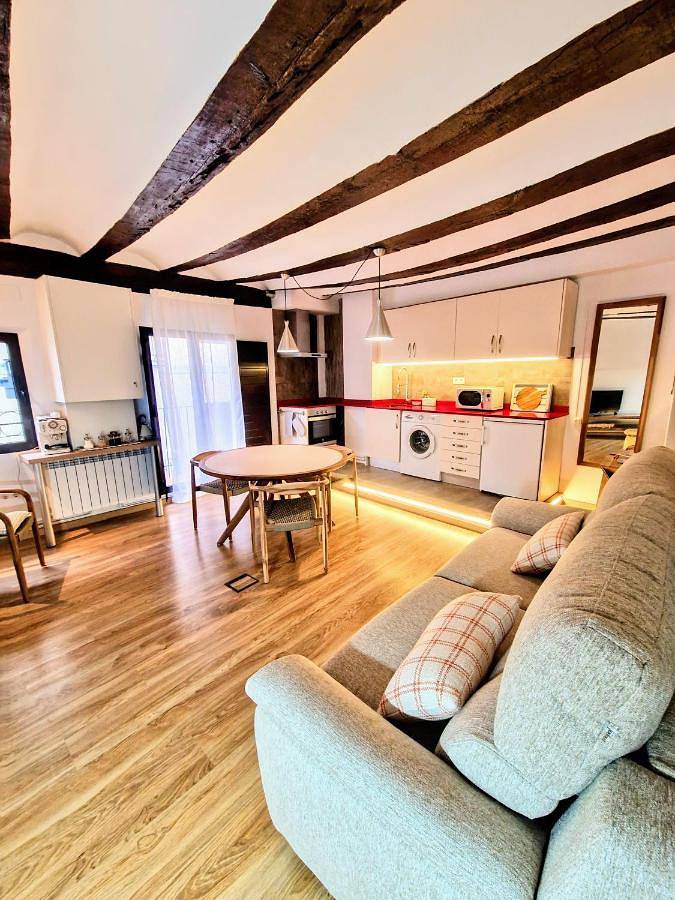 Apartamento de vacaciones para 4 personas, con vistas y balcón - 1