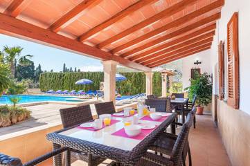 Villa in Pollença, Serra de Tramuntana für 12 