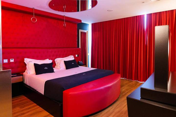 Hotel para 2 pessoas, com Varanda em Valongo