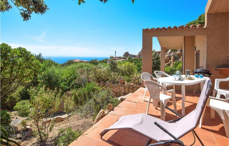 Ferienhaus für 6 Personen, mit Terrasse und Garten in Costa Paradiso - 4