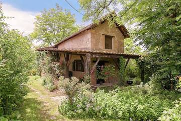 Gîte pour 2 personnes, avec jardin et piscine à Les Eyzies-de-Tayac-Sireuil