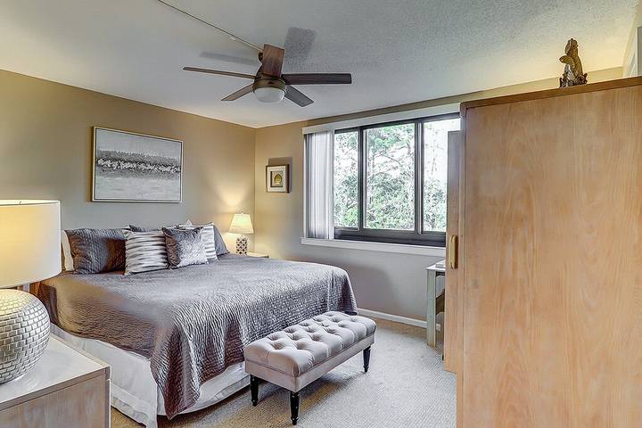 Holiday rental for 7 people, with pool and hot tub as well as balcony in Hilton Head Island