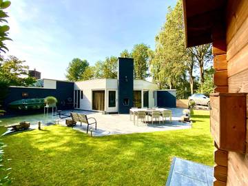 Gîte pour 4 personnes, avec vue et jardin dans Erm