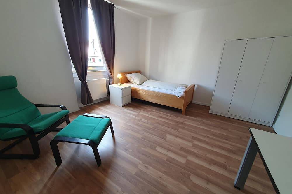 Ganze Wohnung, Gemütliches Privatzimmer mit Gemeinschaftsbad zentral - an der Uniklinik Mainz in Mainz, Rheinhessen