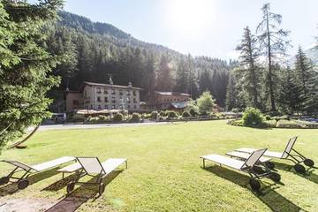 Hôtel pour 4 personnes, avec piscine et sauna ainsi que jardin et jacuzzi à La Thuile