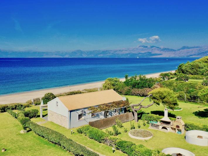 Villa für 5 Personen, mit Balkon und Terrasse sowie Garten auf Korfu