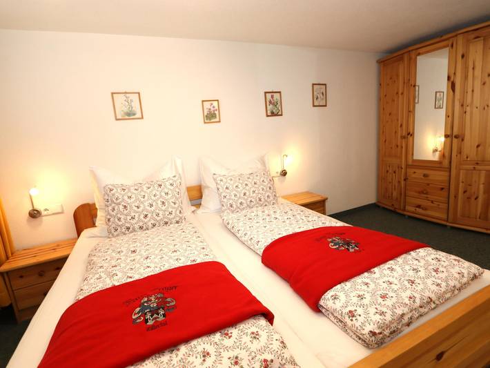 Ganze Wohnung, Nettes Apartment im typischen Tiroler Stil in Bruck am Ziller, Bezirk Schwaz
