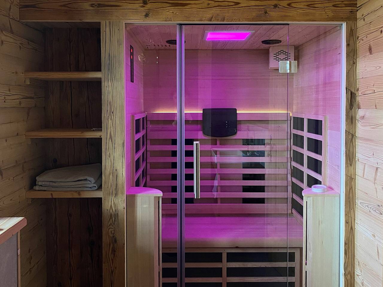 Ganze Wohnung, Apartment 'Chalet Bergliebe' mit Balkon und Wlan in Brilon, Hochsauerlandkreis