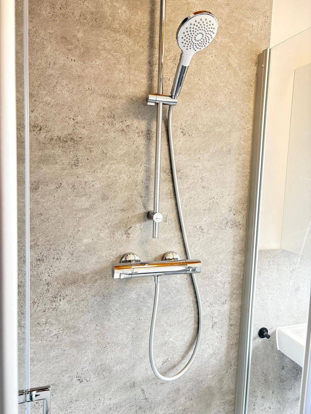 Ganze Wohnung, Entspannte Ferienwohnung „Heimat auf Zeit“ direkt am Meer auf Pellworm! in Tammensiel, Pellworm