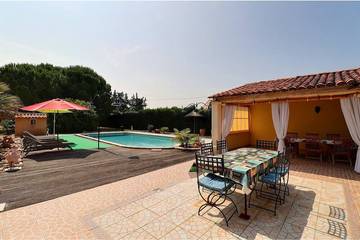 Appartement De Vacances pour 2 Personnes dans Carpentras, Parc naturel régional du Mont-Ventoux, Photo 3