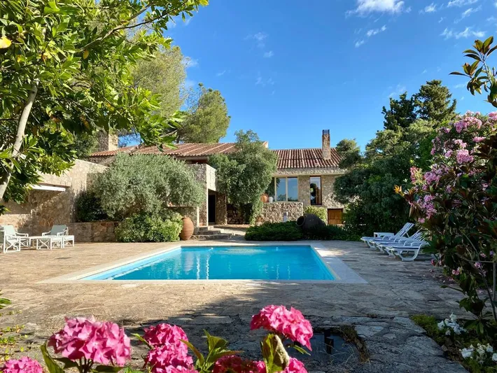Chalet para 10 personas, con terraza y piscina - 1