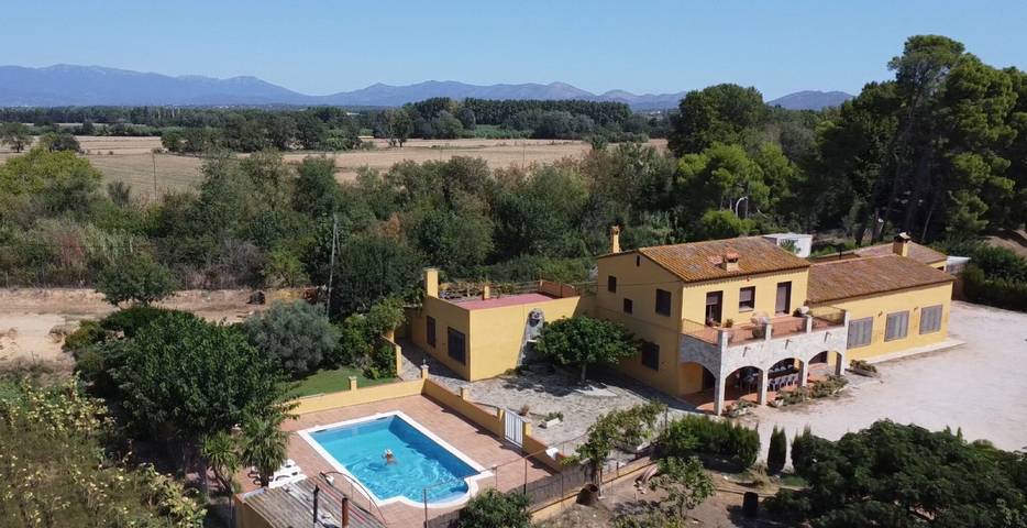 Villa per 15 persone, con Giardino