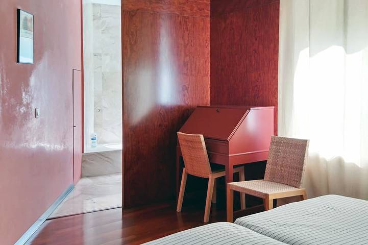 Location de vacances pour 10 personnes, avec balcon et jardin à Canet de Mar - 2