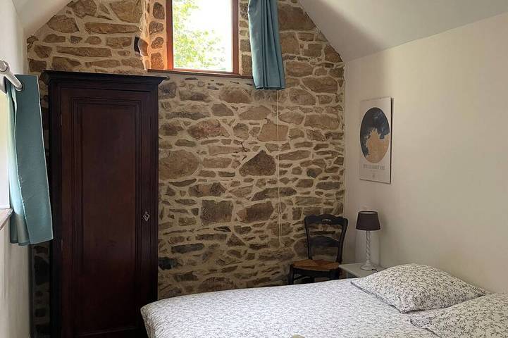 Gîte pour 4 personnes, avec jardin et terrasse à Bégard - 2
