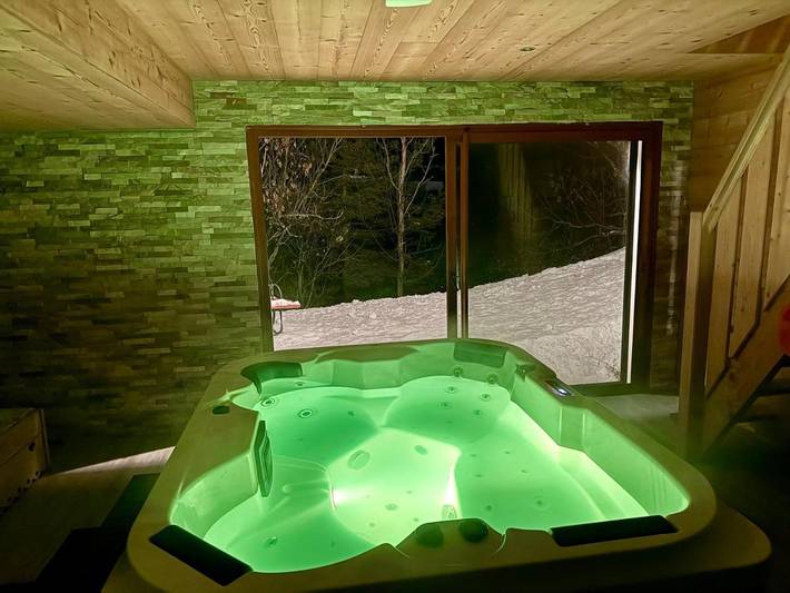 Gîte pour 6 personnes, avec jardin et jacuzzi à Jausiers - 4
