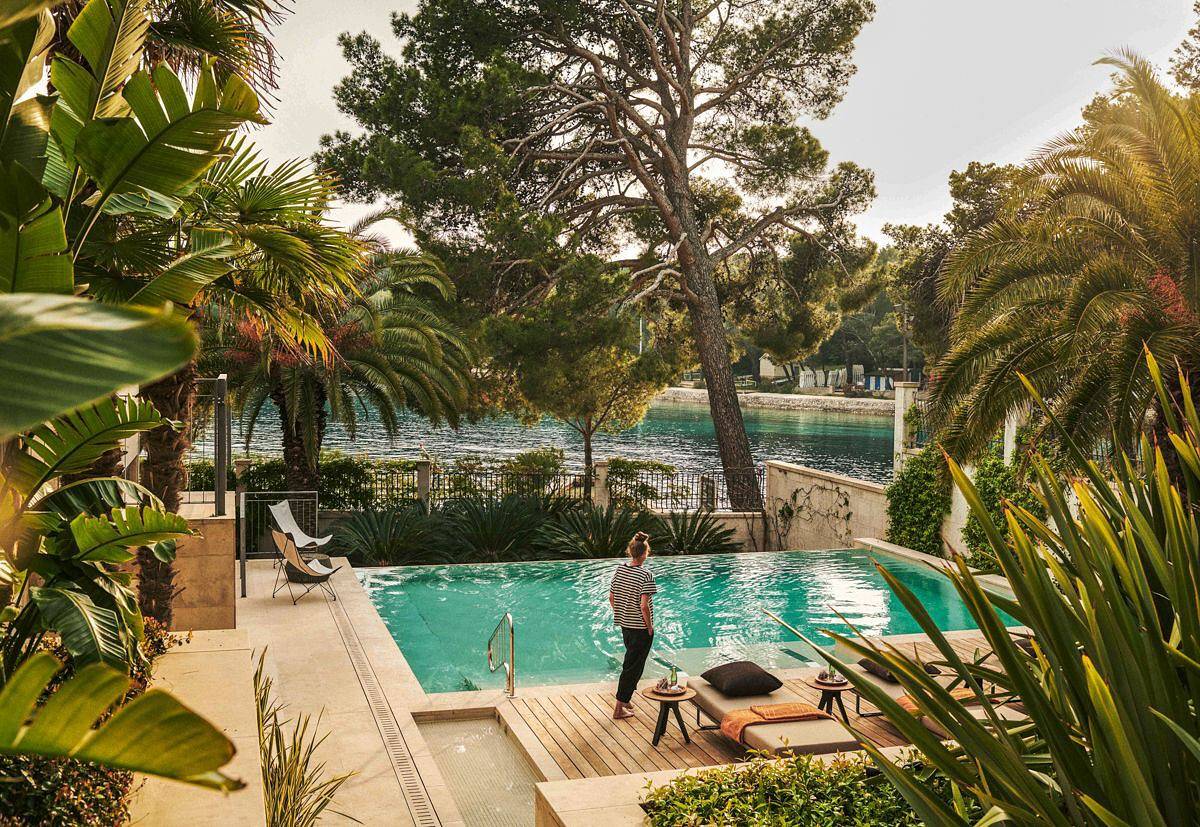 Villa pour 23 personnes avec jacuzzi in Mali Losinj, Lošinj (Kvarn Bay)