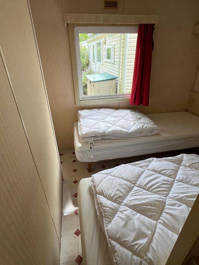 Camping pour 4 personnes, avec piscine et terrasse à Saint-Pierre-d'Oléron - 4