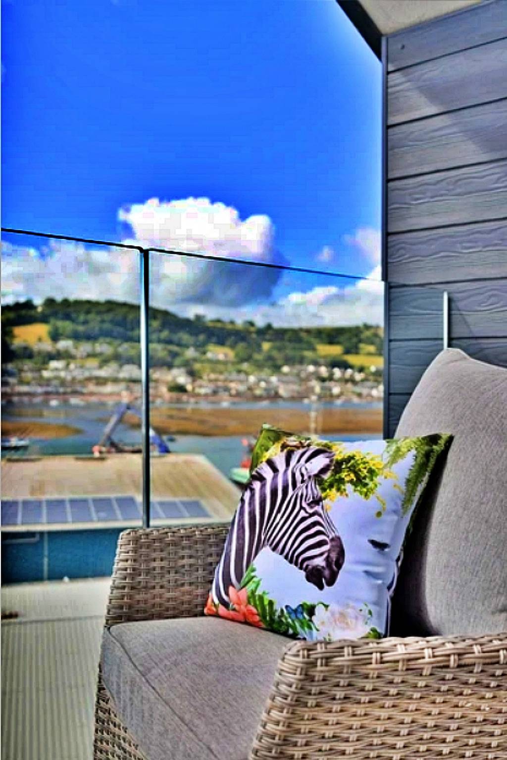 Entire apartment, Anchor View in Teignmouth, Devon