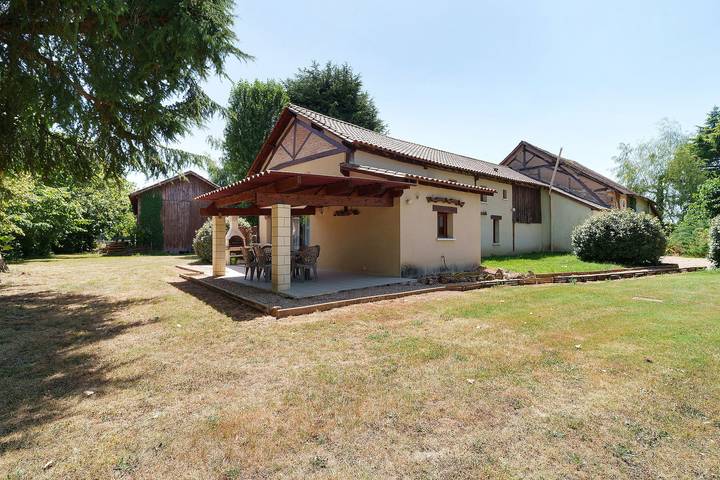Gîte pour 6 personnes, avec Jardin