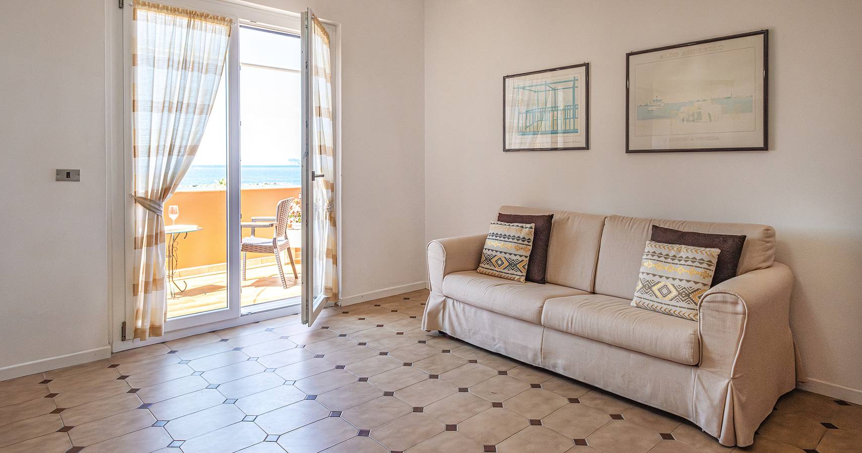 Ganze Wohnung, Beachfront Lido 95 in Lido San Giovanni, Alghero