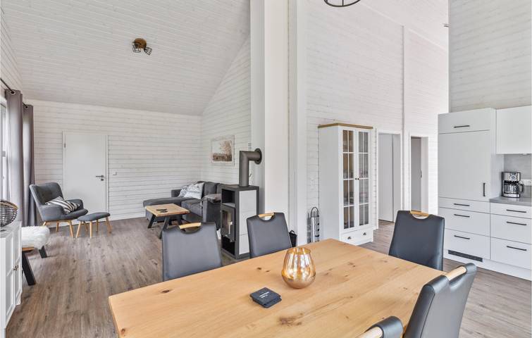 Appartement am Strand mit Parkplatz, Terrasse und Internet in Krems II, Kreis Segeberg