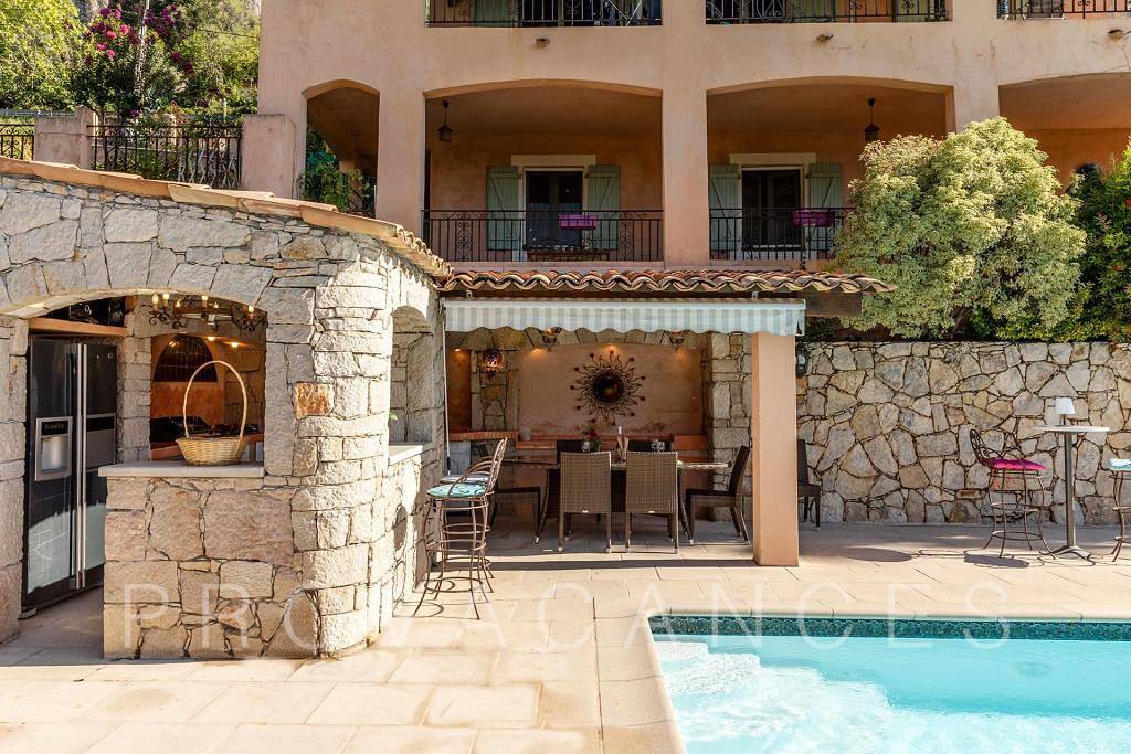 Apartamento vacacional entero, Holiday apartment with pool within walking distance to St-Jeannet in Saint-Jeannet, Region de Cannes