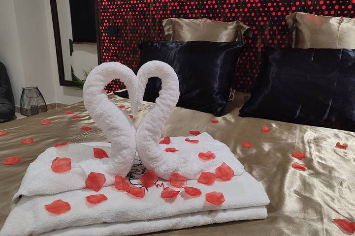 Appartement entier, Suite Hammam & balnéo, climatisée et extérieur privatif in Roquevaire, Côte méditerranéenne (France)