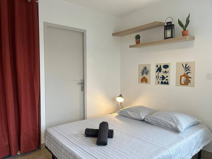 Gîte pour 2 personnes, avec terrasse dans Saint-Julien-en-Saint-Alban - 4