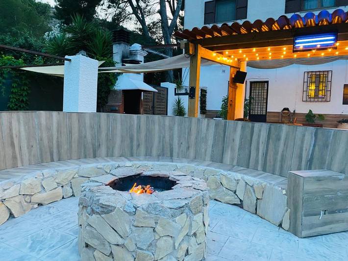 Casa rural para 16 personas, con Terraza y Jardín además de Piscina y Vistas en Pauls - 2