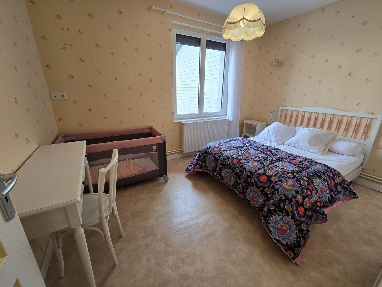 Holiday home for 8 people with garden in Murol, Volcans d'Auvergne Regional Nature Park